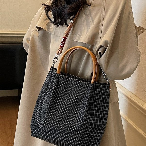 Women's Fashion Plaid Niche Portable Commuter Simple Women's Messenger Bag