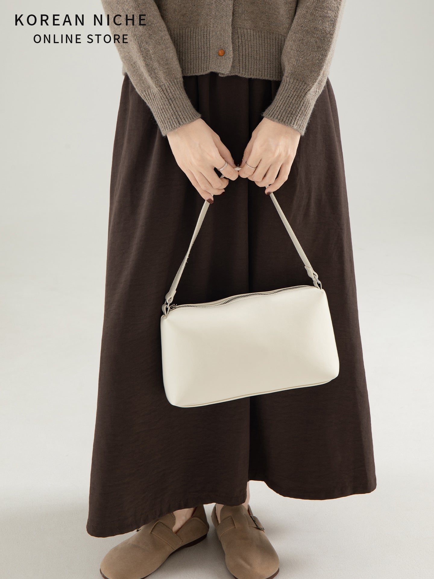 Women's Style Oil Wax Leather Design Portable High Sense Retro Easy Bags