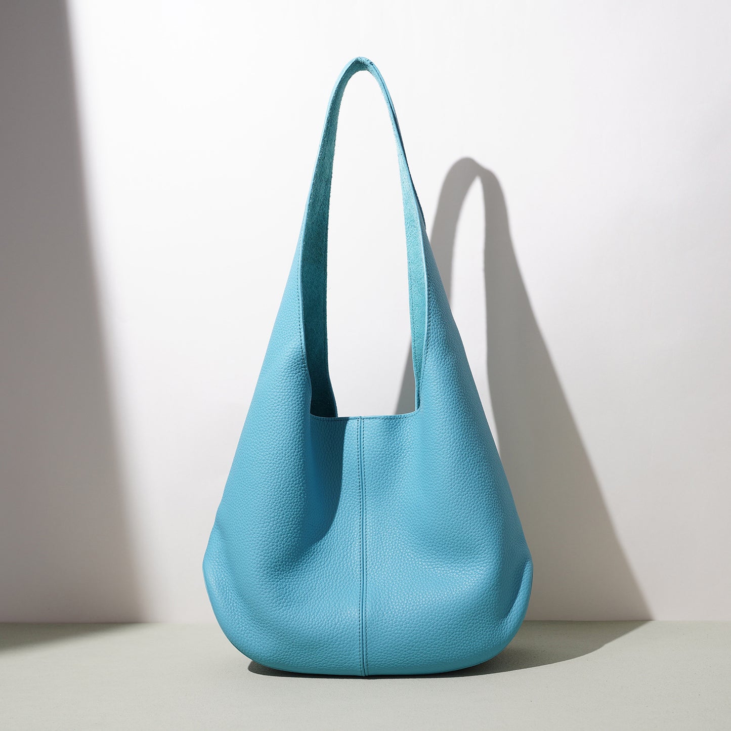 Style Design First Layer Cowhide Leather Commuting Women's Shoulder Bag