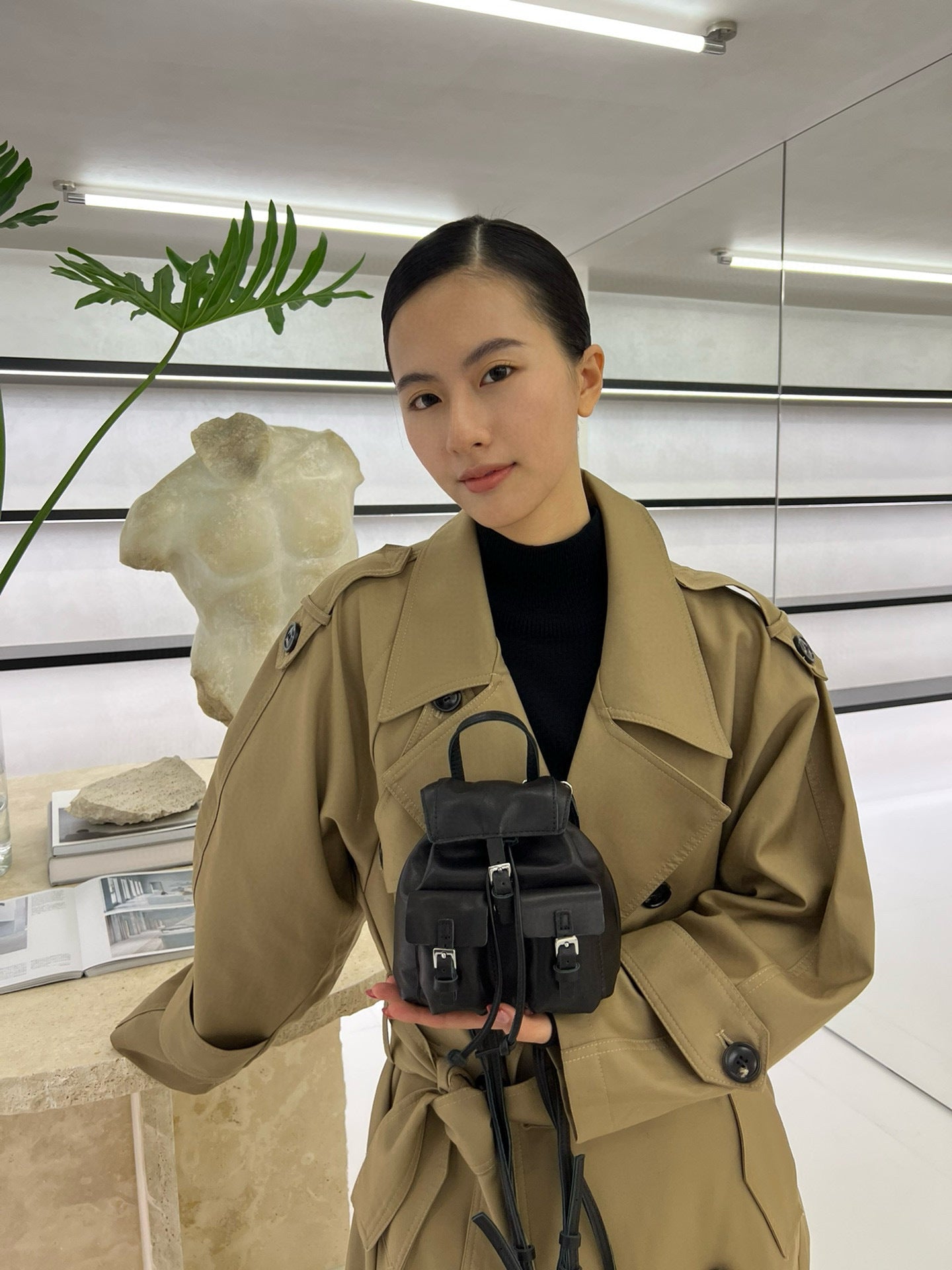 Layer Cowhide Design Fashion Commuter Mini Women's Backpack