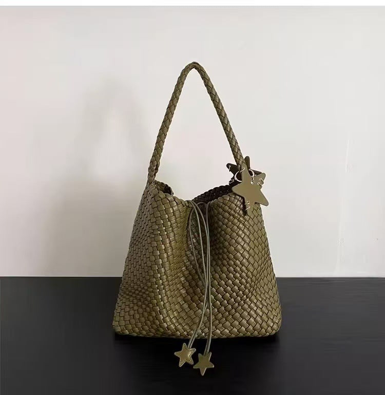 Women's Hand-woven Underarm High-grade Sensitive Hand-held Fashion Bags