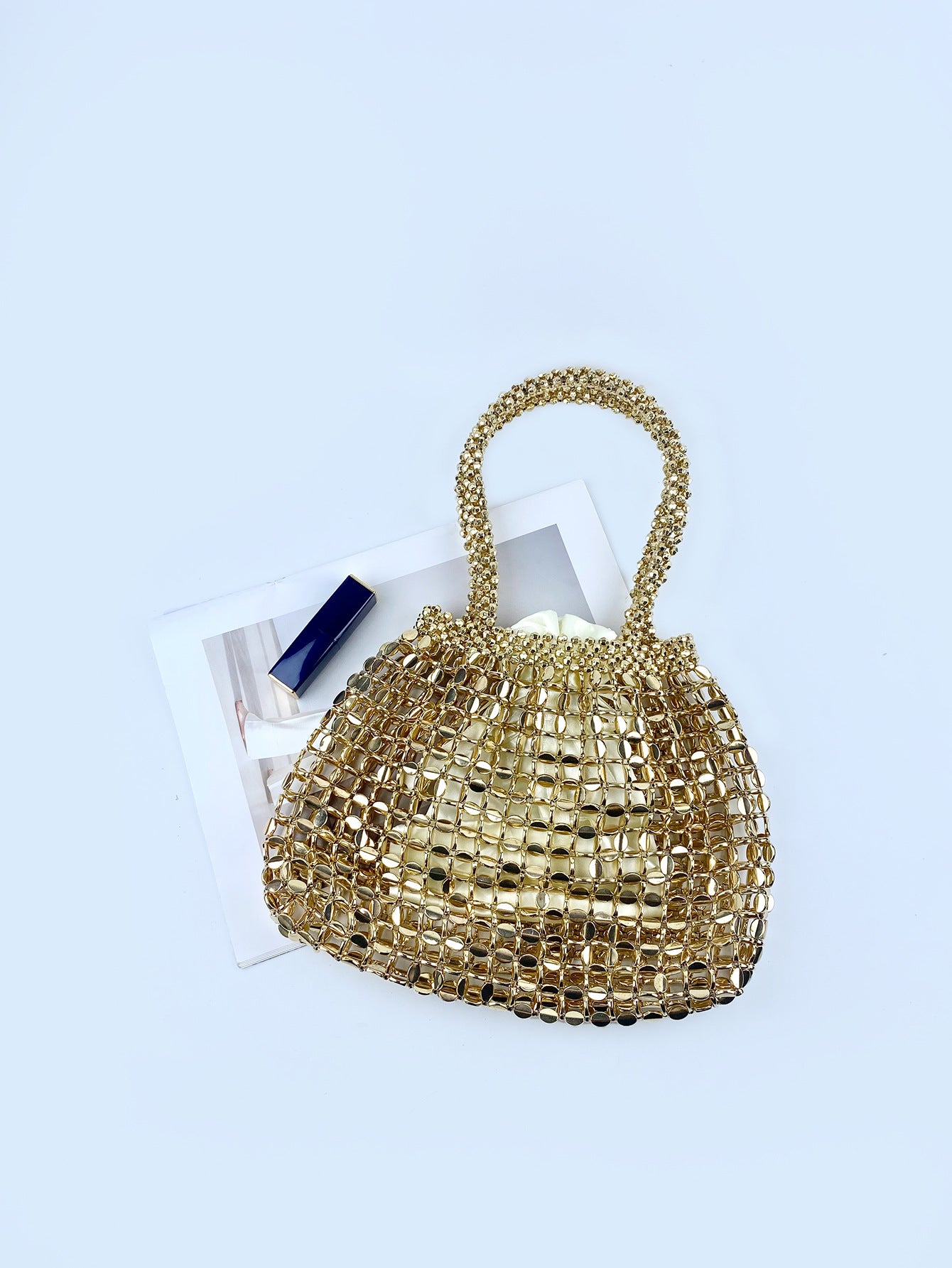 Women's Metal Retro Hollow Hand-woven Niche Design Sequined Bags