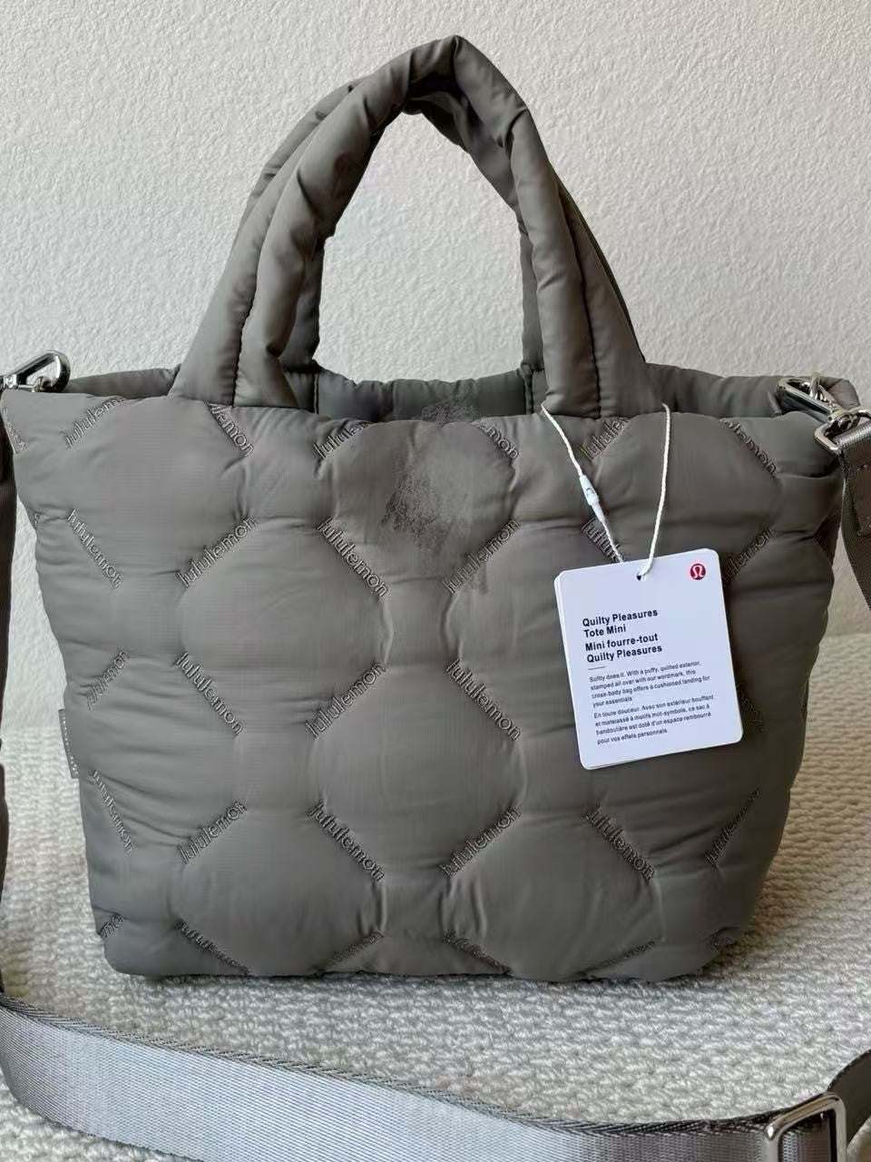 Attractive Stylish Women's Puff Letter Mini Underarm Bag