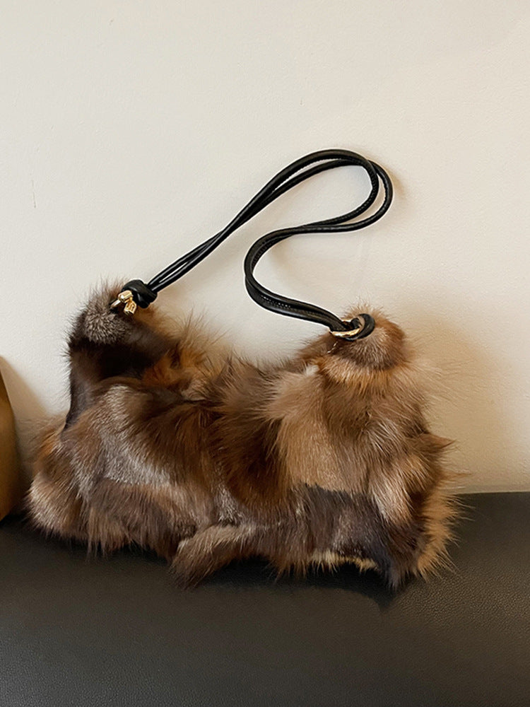 Women's Light Luxury Minority Plush Underarm Fashion Elegant Stitching Long Veet Women's Shoulder Bag