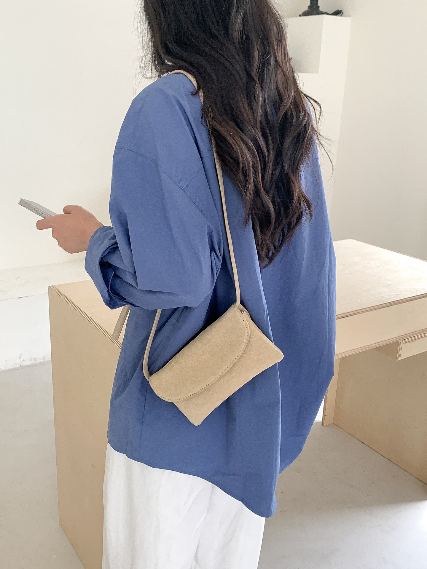 Women's Single Flip Magnetic Snap Suede Minority Simple Bags