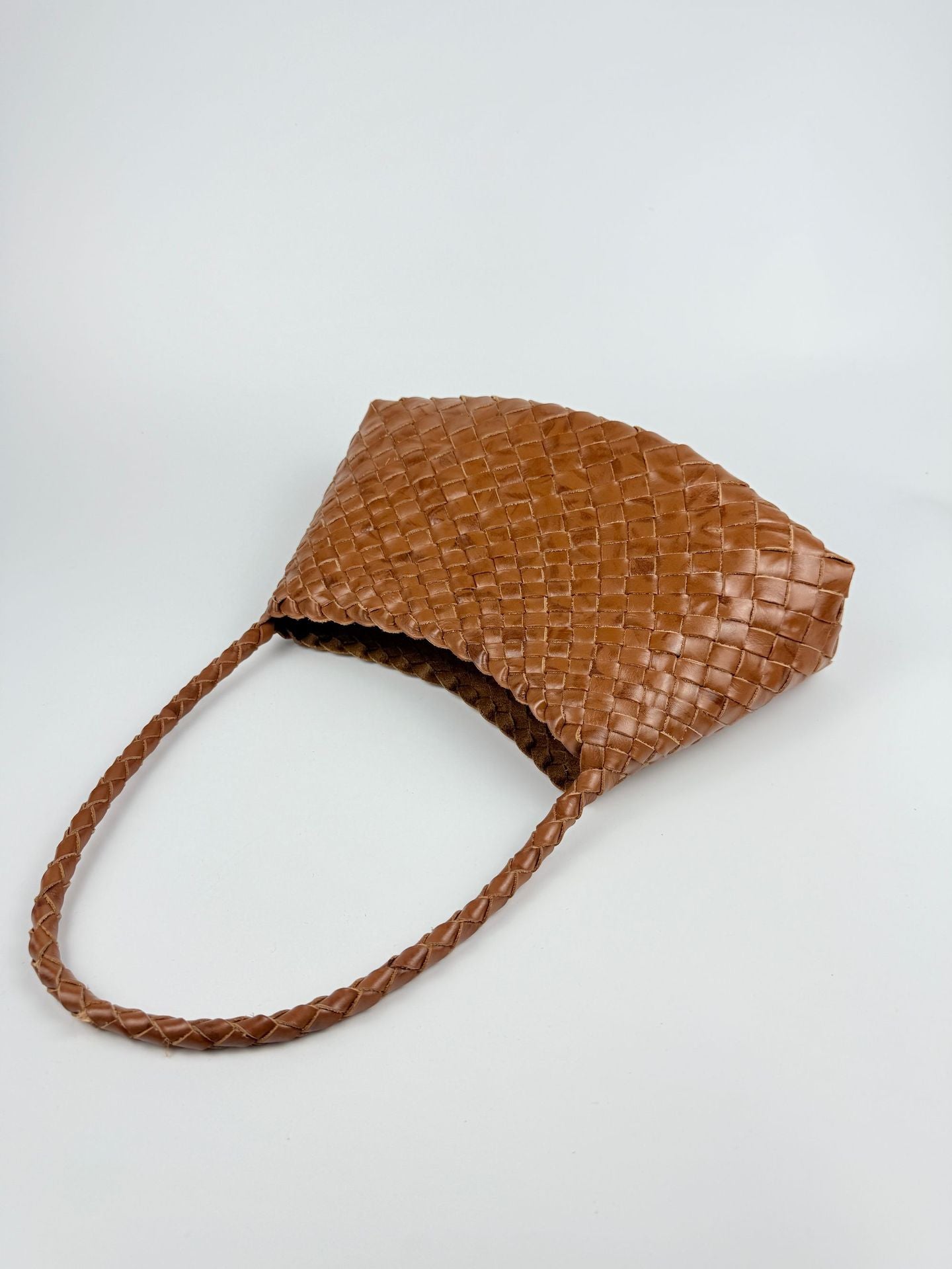 French Woven Vegetable Basket Imported First Layer Cowhide Underarm Bag