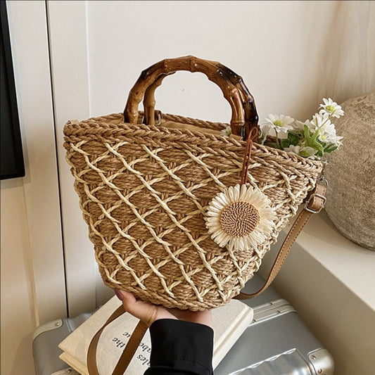 Women's Large Capacity Straw Woven Seaside Vacation Women's Shoulder Bag