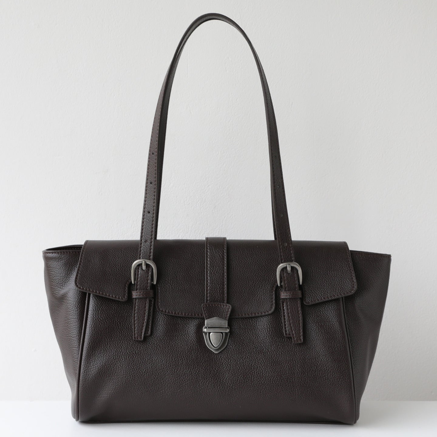 Women's Niche Baguette High-grade Leisure Commute Retro Underarm Bag