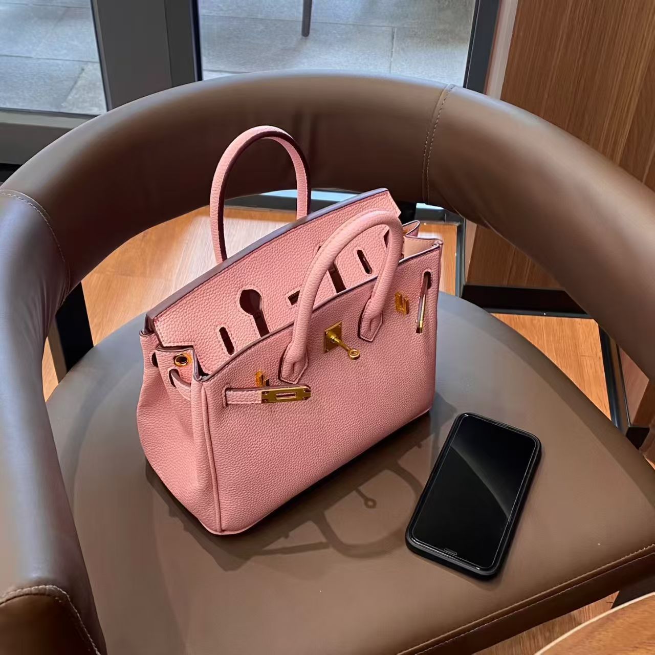 Women's Fashion Satine Litchi Pattern Large Capacity Women's Handbag