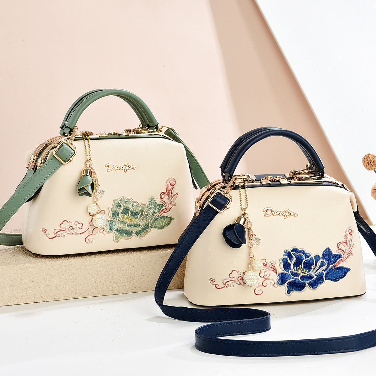 Women's Fashionable Embroidered High-grade Large Capacity Gift Bags