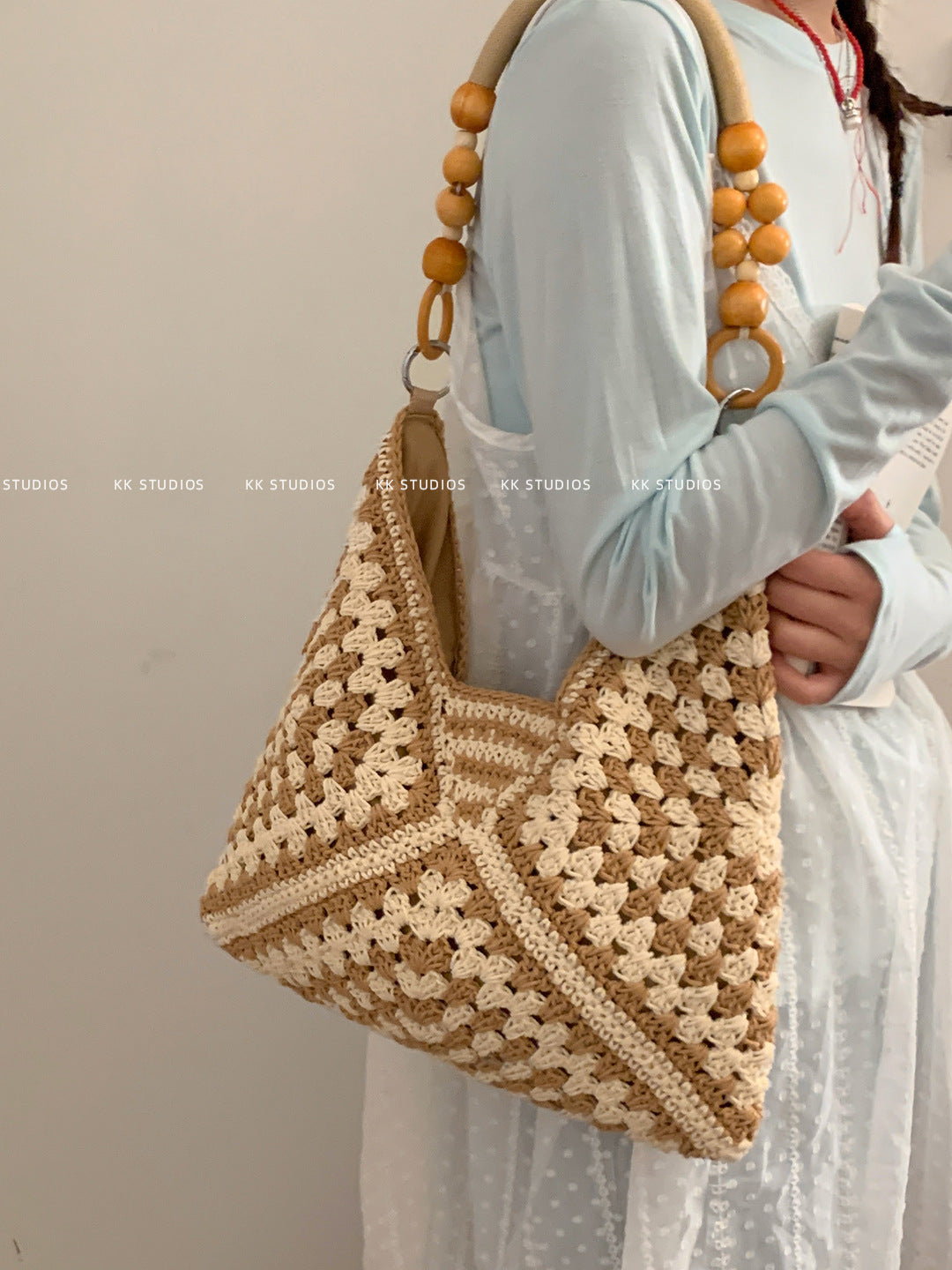 Fashionable Large Capacity Cotton Thread Knitted Niche Texture Underarm Bag