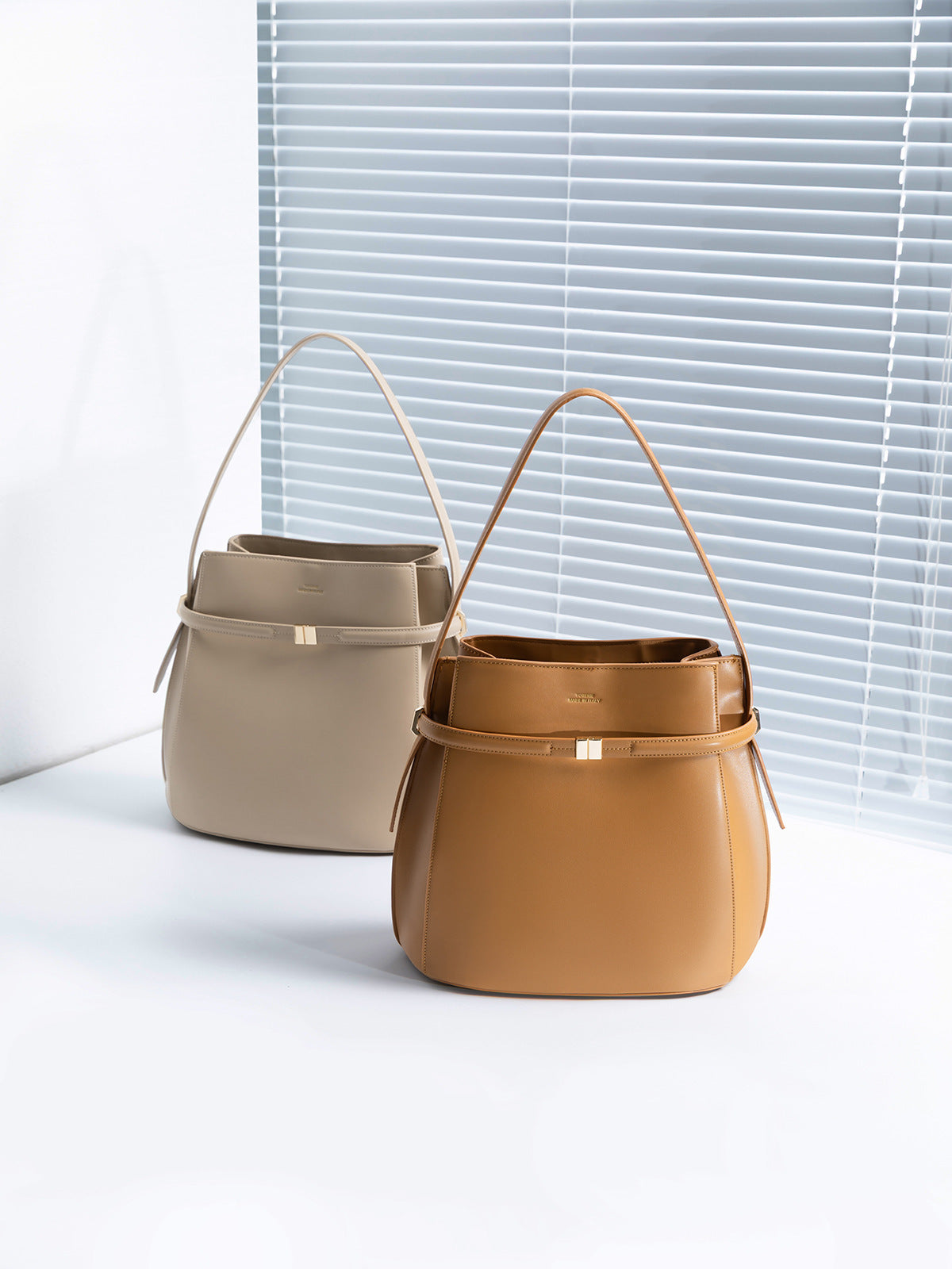 Women's Swedish Fashion Commuter Simple Versatile Bucket Bags