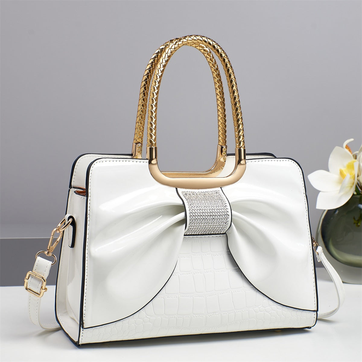 Women's Bow Design Simple Sweet Fashion Commuter Handbags
