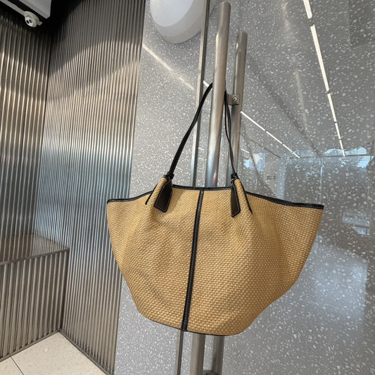 Women's Large Capacity Straw Vacation Style Woven Tote Bags