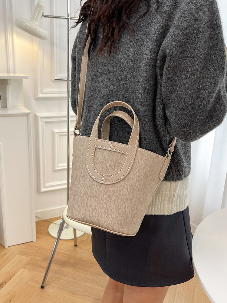 Pig Nose Hand-woven Homemade Material Relief Bucket Bag
