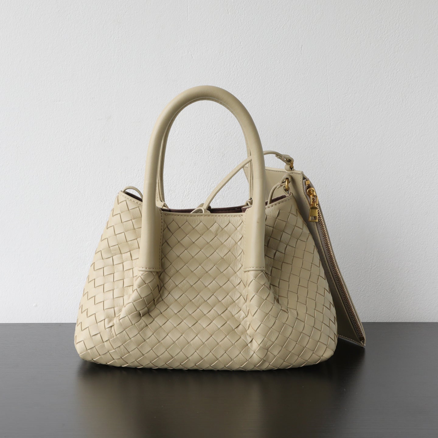 Women's Interest Light Luxury Sheepskin Hand-woven Large Capacity Women's Handbag