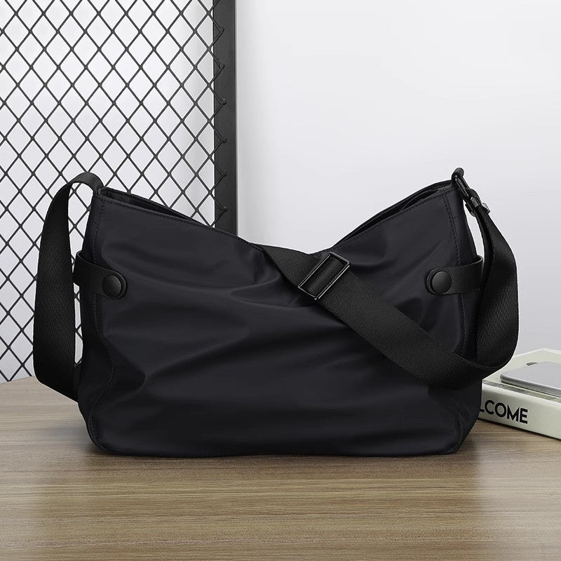 Graceful Casual Men's Simple Large Capacity Men's Messenger Bag