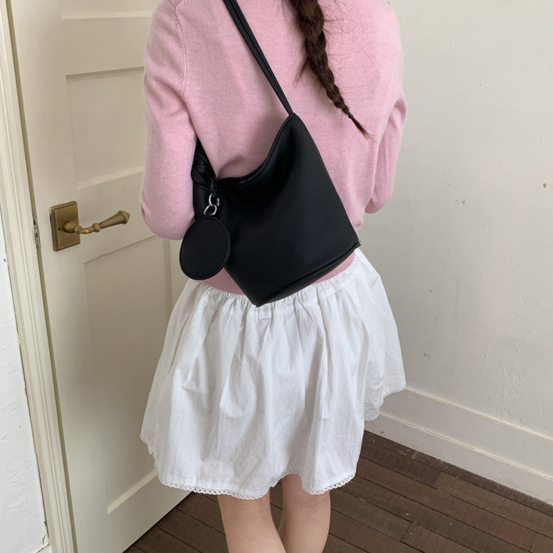 Women's Korean Spring Fashion Underarm Carrying Simple Bucket Bag