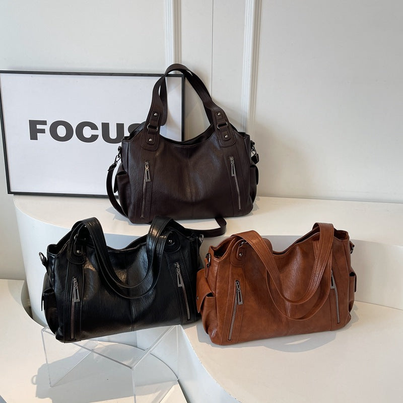 Women's Large Capacity Retro High-grade Fashion Commuter Shoulder Bags