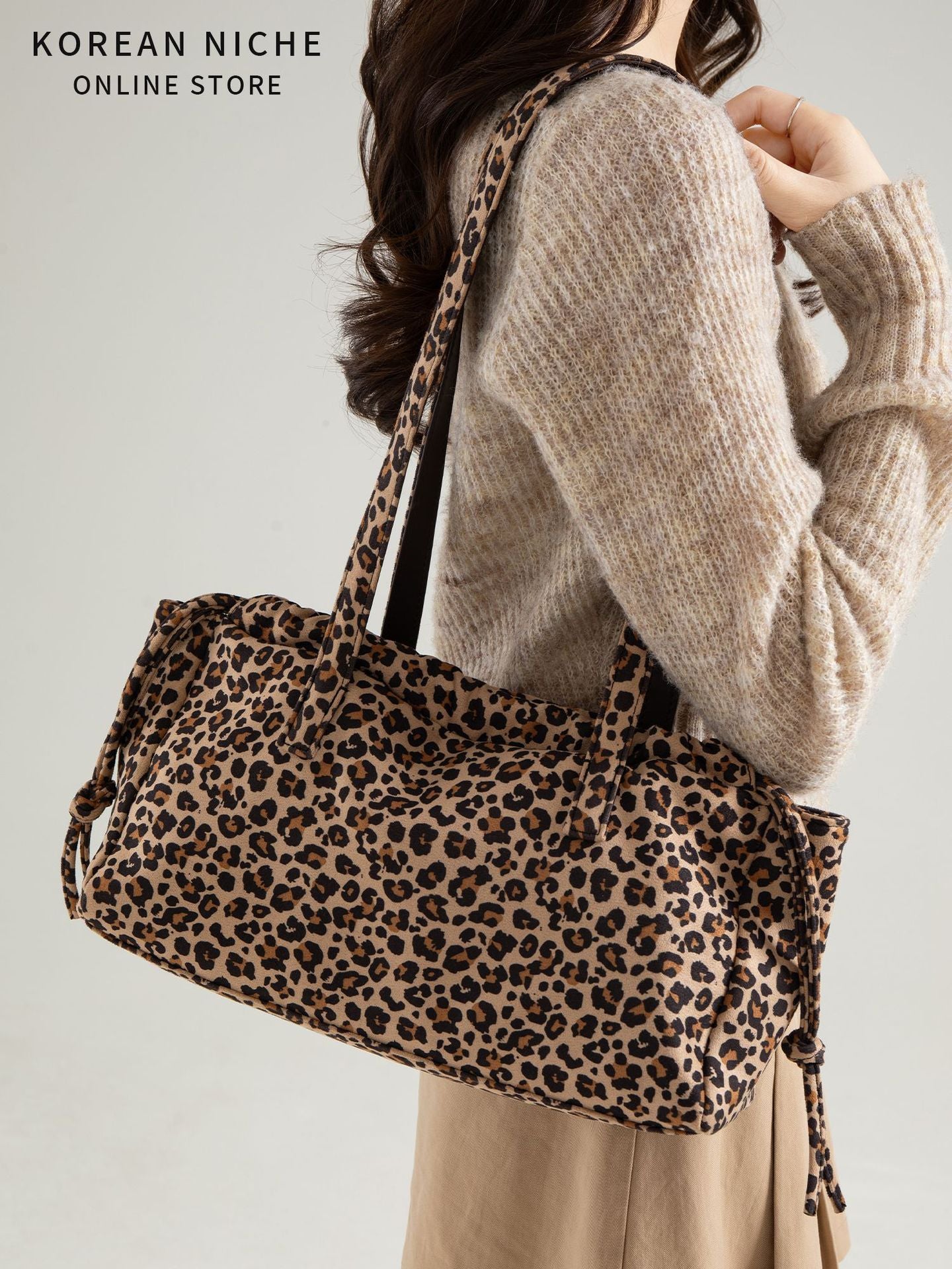 Women's Suede Super Popular Niche Leopard Design Retro Easy Underarm Bag