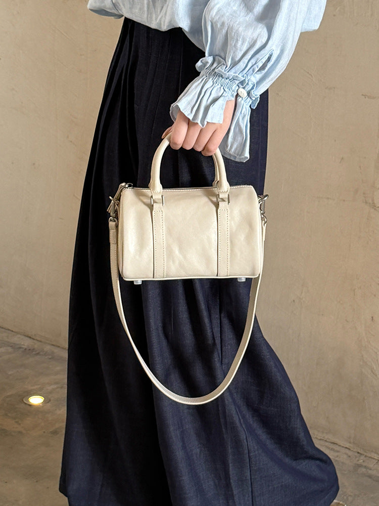 Women's Niche Bowling Vegetable Tanning Leather Retro High-grade Portable Women's Shoulder Bag