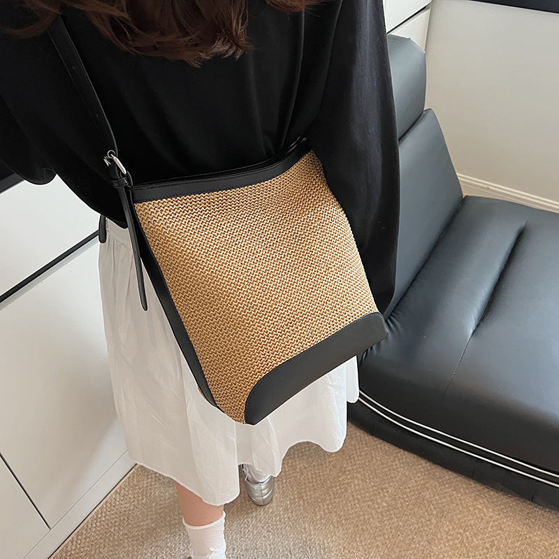 Simple Straw Woven Large Capacity Underarm Bucket Bag