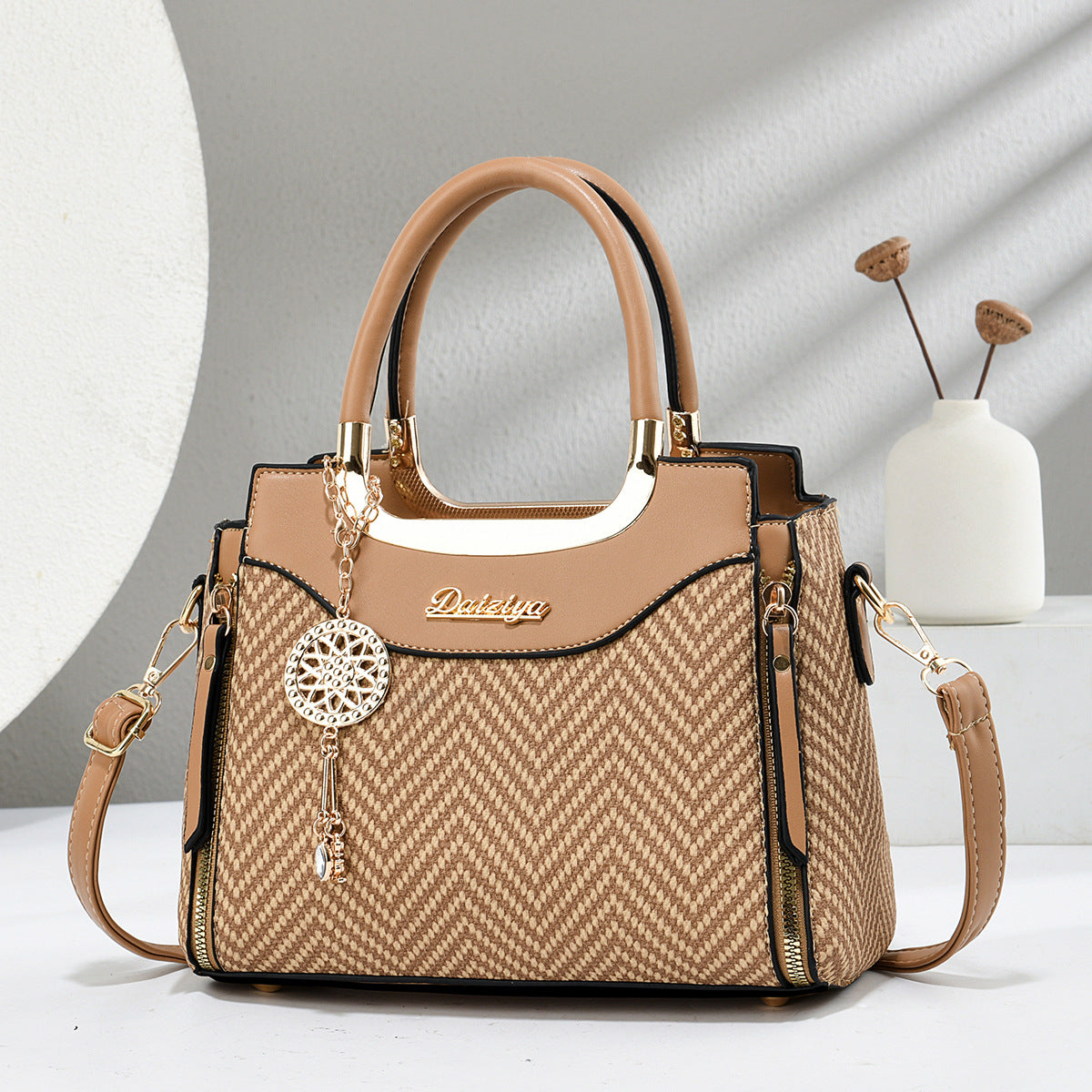 Women's High-grade Trendy Fashion Elegant Simple Textured Bags