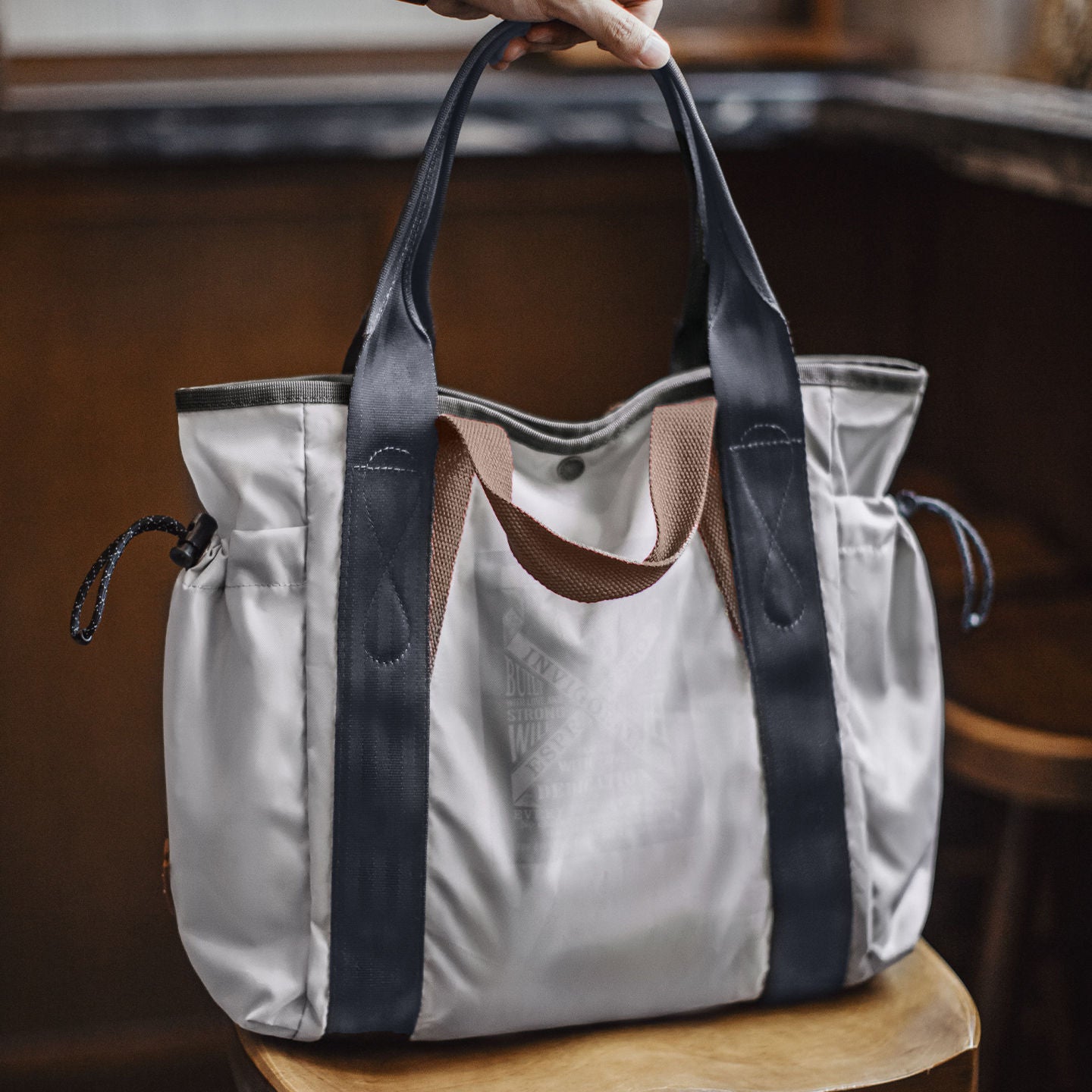 Men's American Waterproof White Large Capacity Computer Men's Messenger Bag