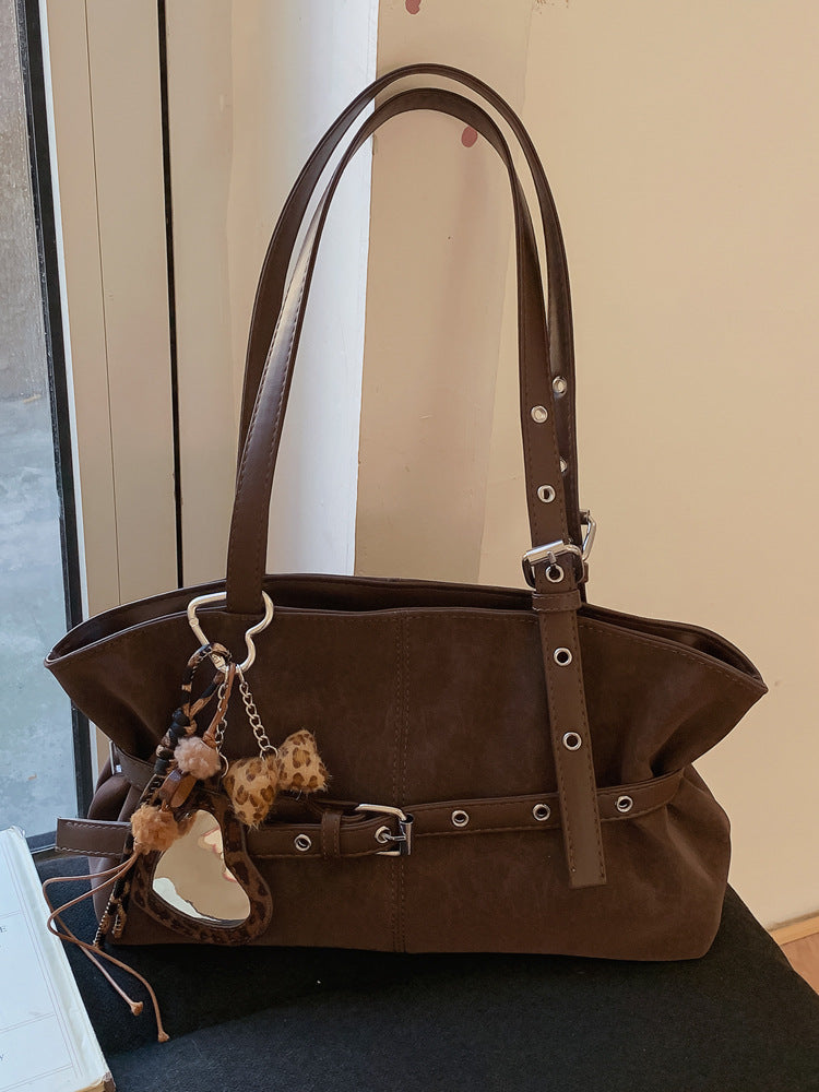Women's Retro Large Capacity Fashionable Fashion Commuter Underarm Bags