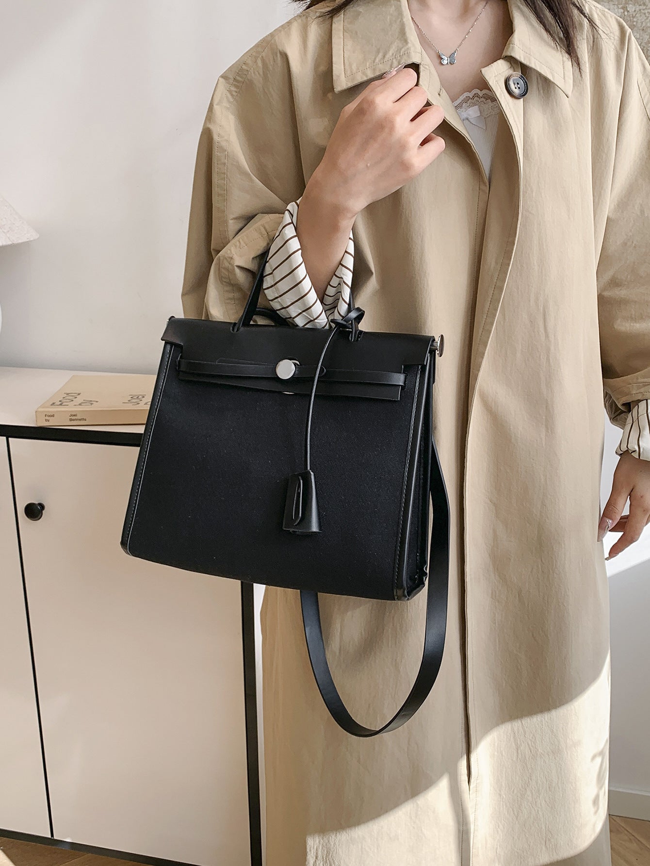 Women's Fashion Kelly Canvas High-grade Retro Trendy Bags