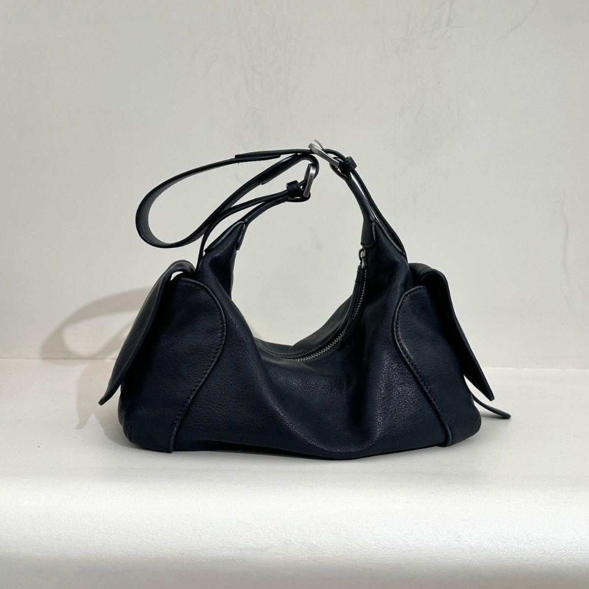 Women's Vegetable Tanning Leather Simple Niche Design Genuine Dumpling Women's Shoulder Bag