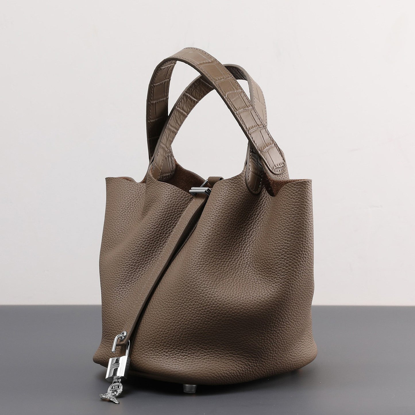 Women's Cowhide Painted Vegetable Basket Portable Adjustable Strap Bags
