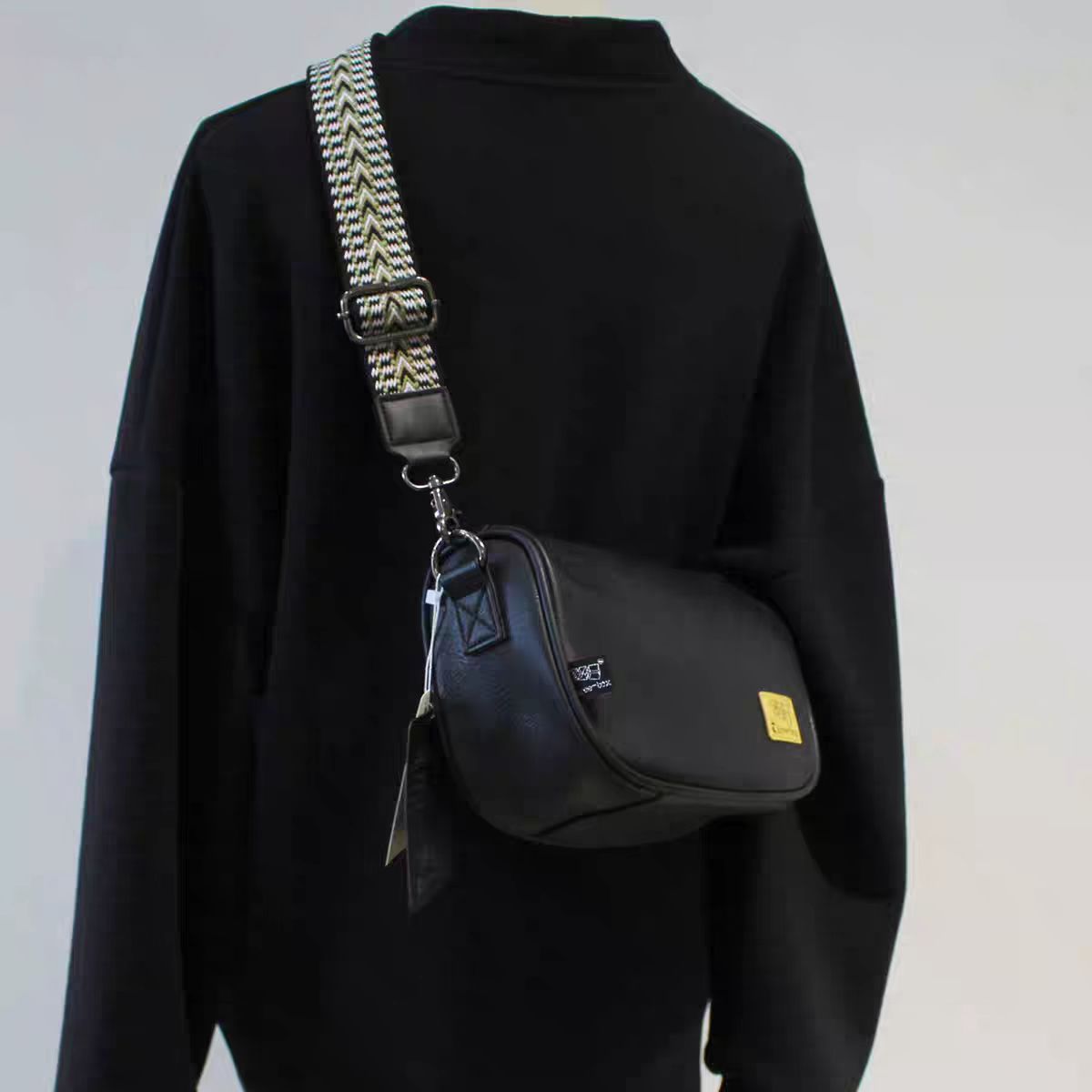 Men's Fashion Korean Style Retro Classic Leather Men's Messenger Bag