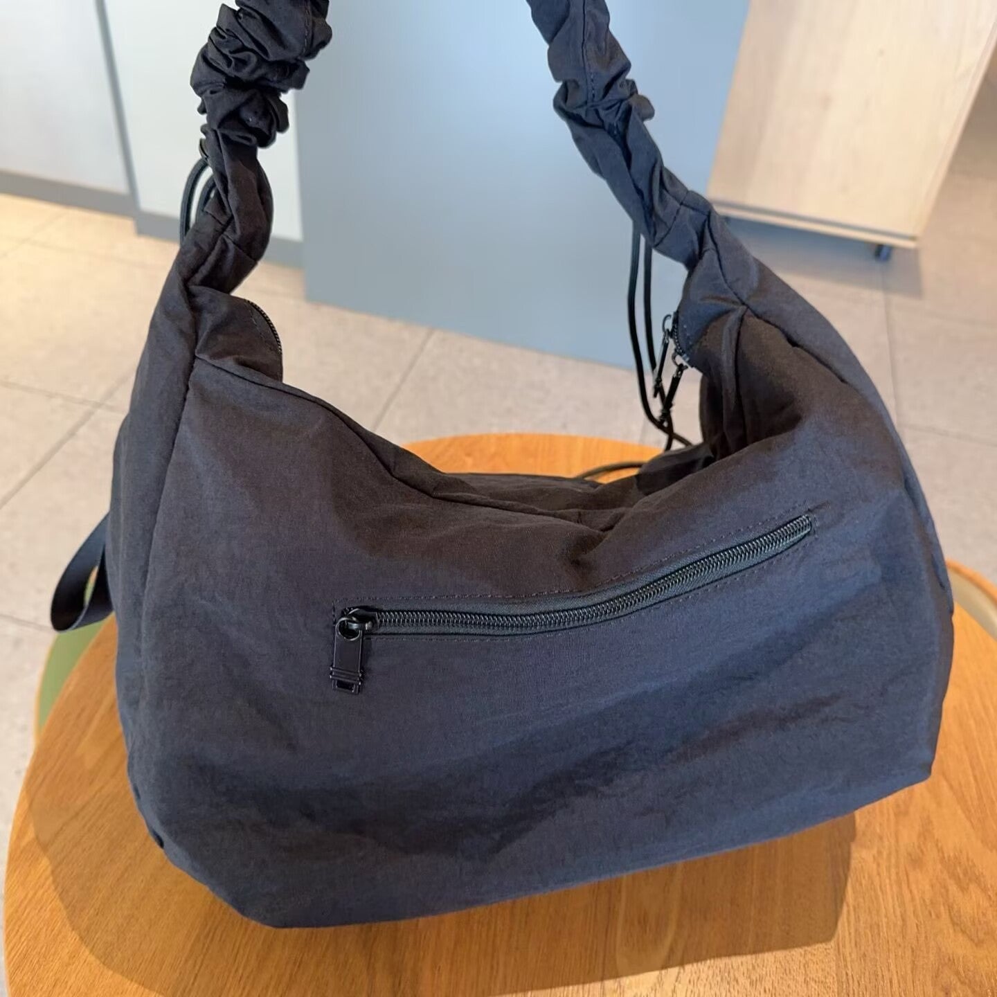 Women's Style Large Capacity Cloth Simple Solid Color Commute Bags
