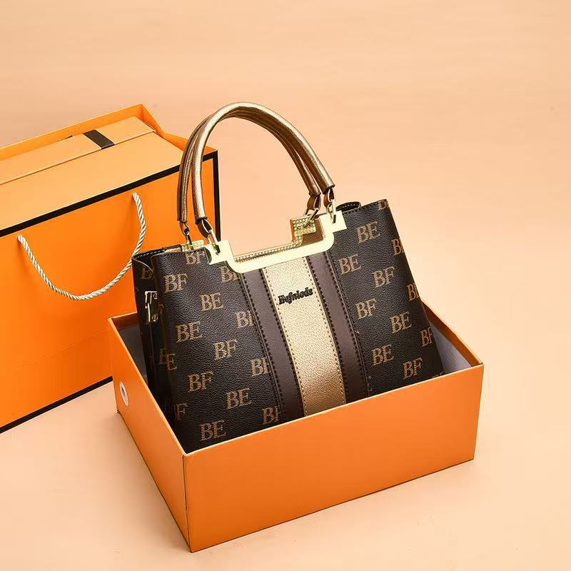 Women's Valentine's Day Free Fashion Color Matching Single Large Handbags