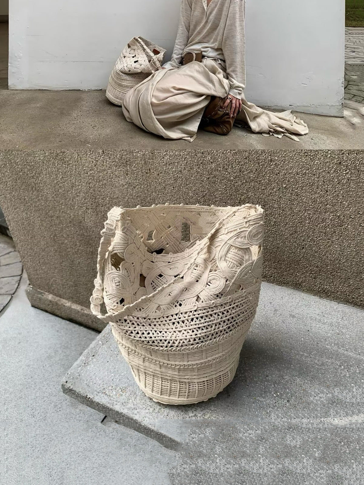 Women's Rope Handmade Woven Hollowed Large Capacity Loose Feeling Tote Bag