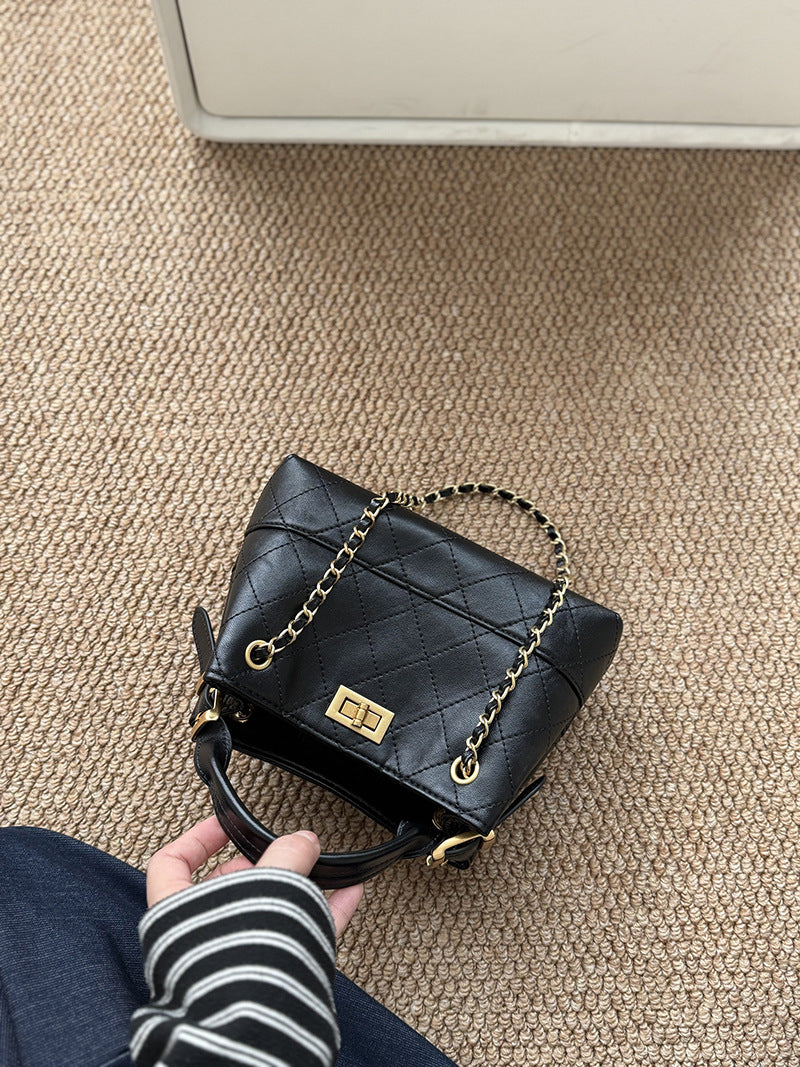 Classic Style Rhombus Chain Female Commuter Carrying Bags