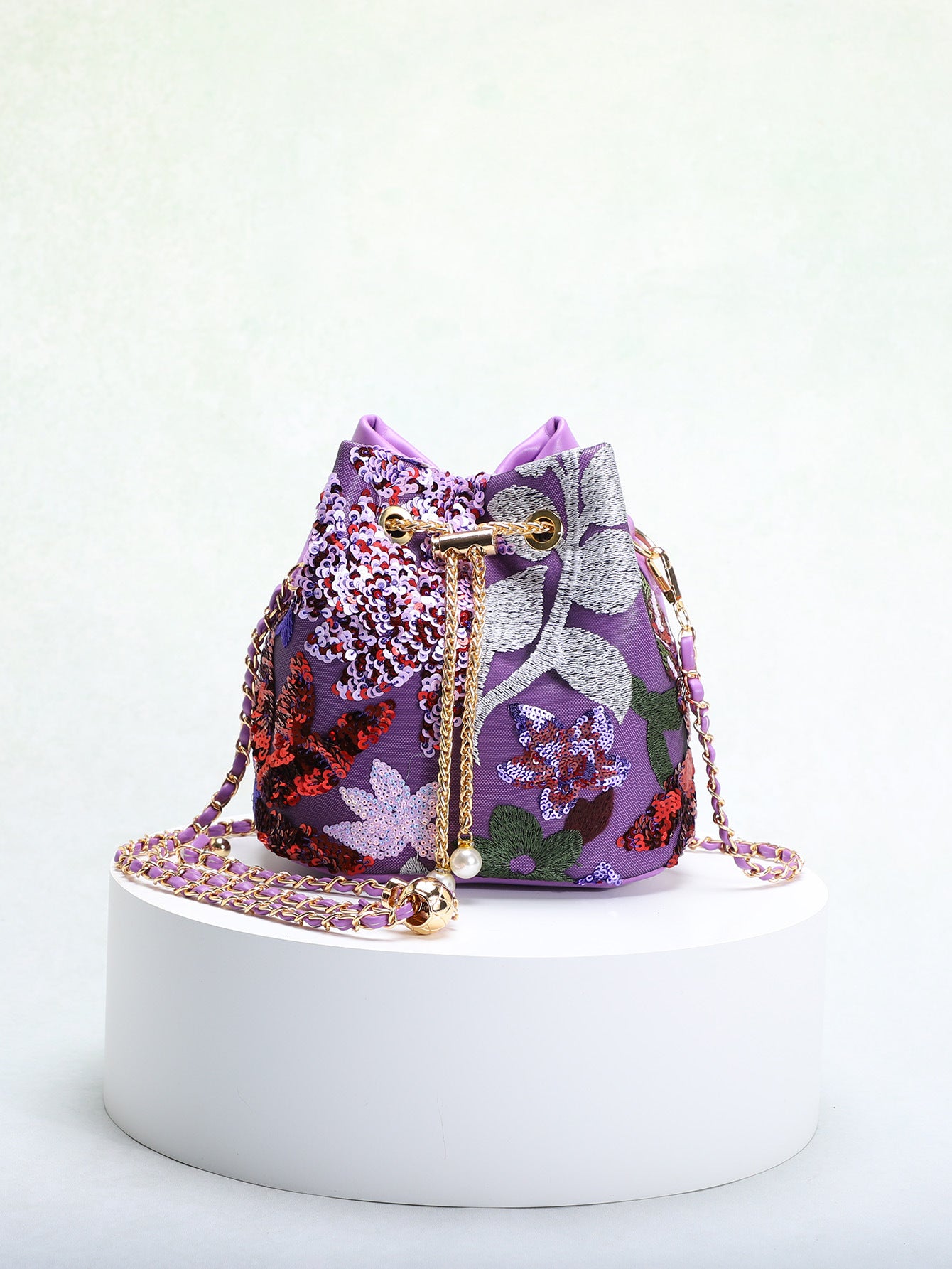 Women's Style Retro National Artistic Mesh Embroidered Flower Sequined Bags