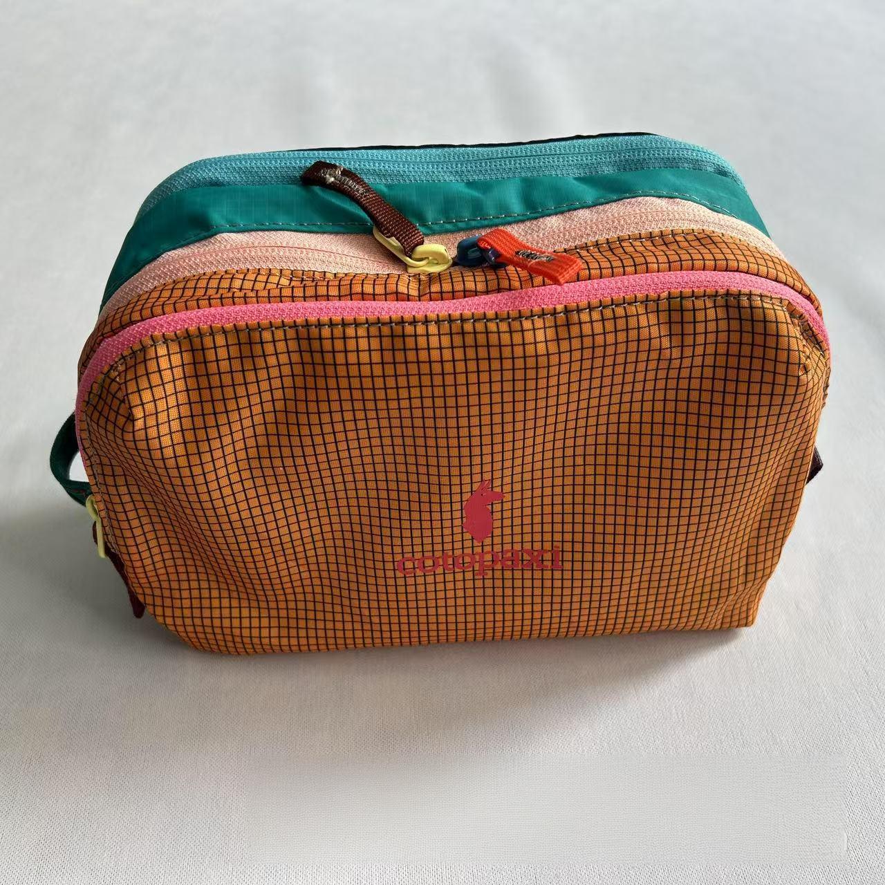 Stylish Classy Wash Portable Storage Multifunctional Cosmetic Bags