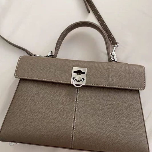 Comfortable Classic Designer Model Commuter Large Women's Shoulder Bag