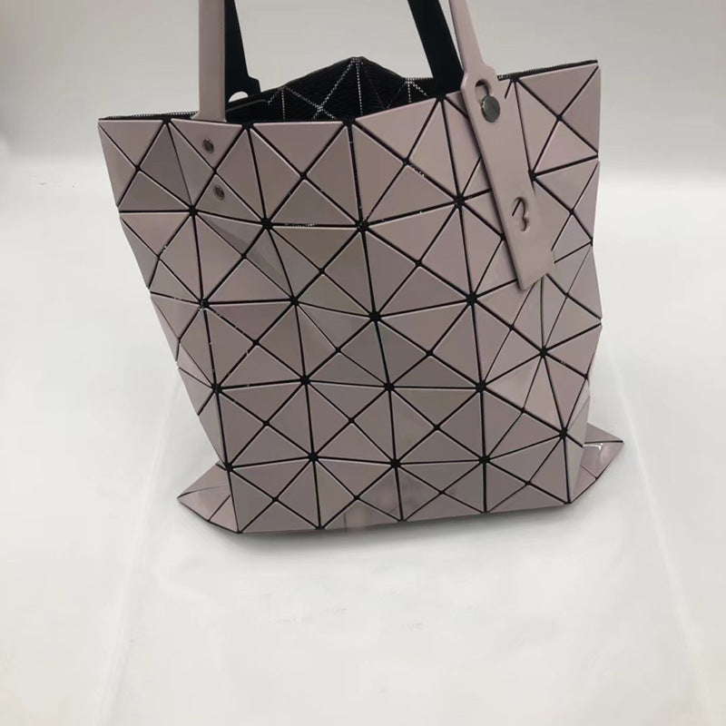 Women's Classic Glossy Rhombus Geometric Fashion Large Capacity Women's Handbag