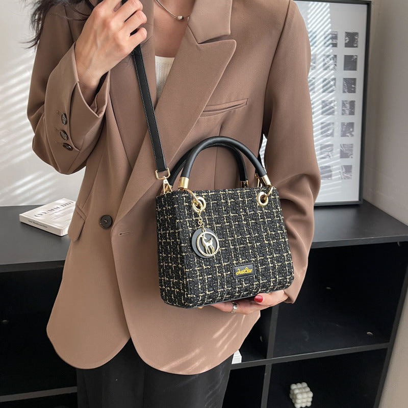 Women's French Texture Good-looking Classic Style Minority Handbags