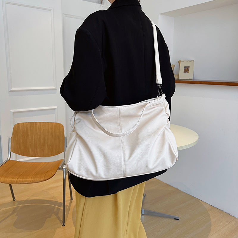 Women's Classic Daily Commuter Overseas Simple Stylish Women's Shoulder Bag