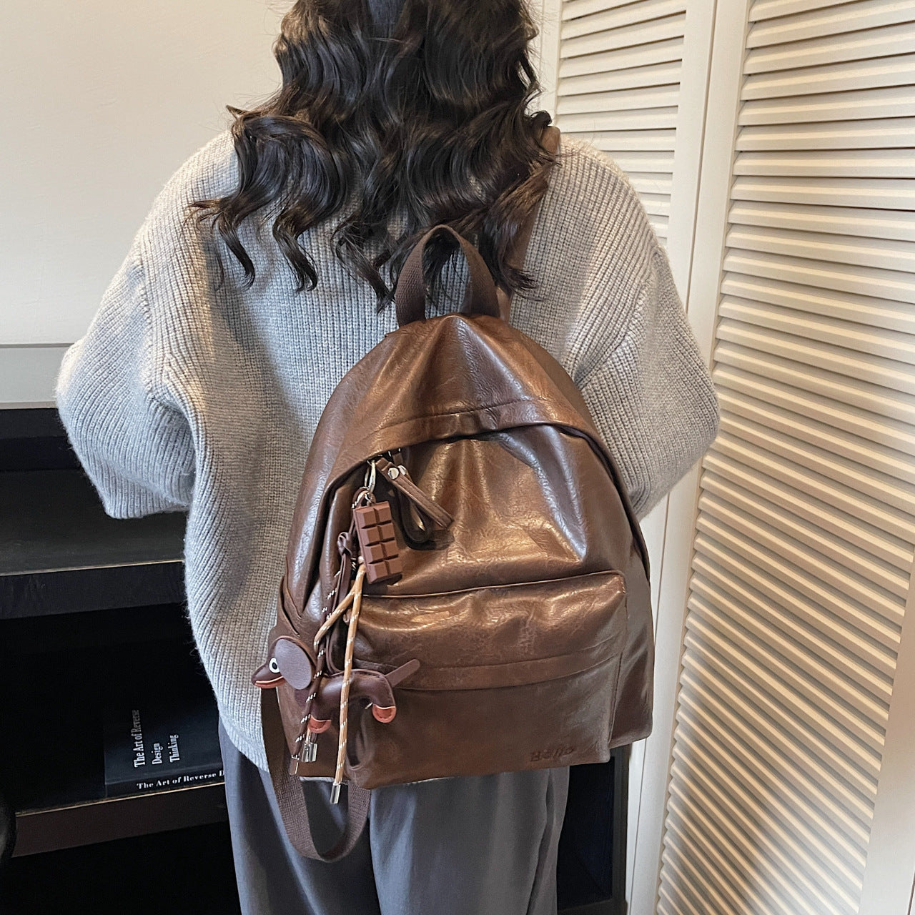 Women's Vintage Fashion Simple Leather Female College Large Capacity Versatile Backpacks