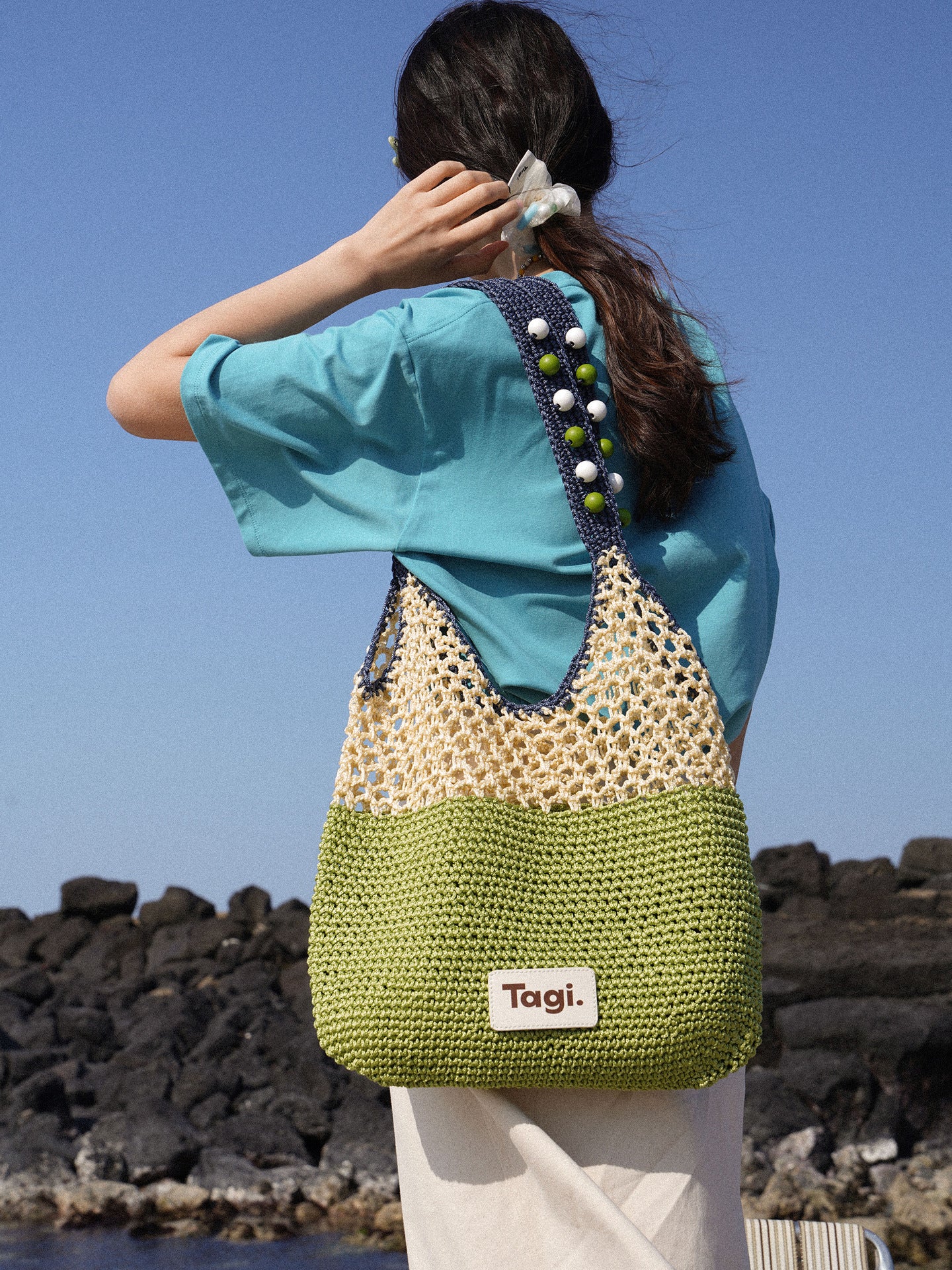 Summer Seaside Beach Wooden Bead Portable Contrast Underarm Bag