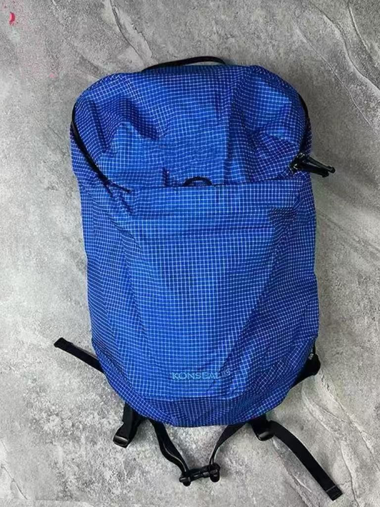 Women's & Men's Lightweight Embroidered Plaid Sport Climbing Waterproof Weight Reducing Leisure Backpack