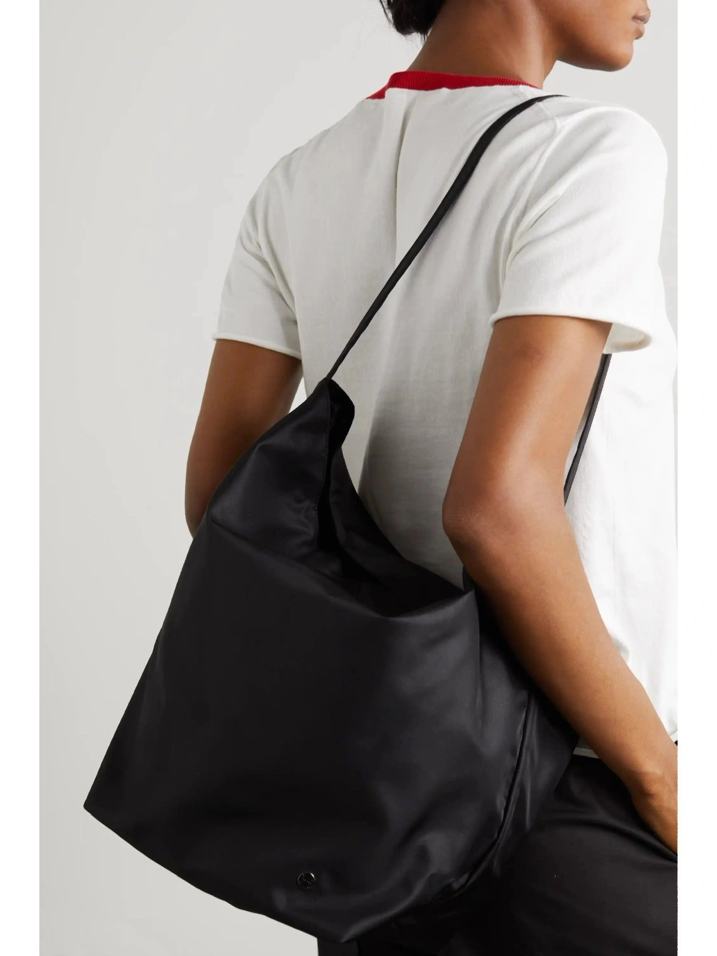 Niche High-grade Simple Large Capacity Commuter Female Bucket Bag