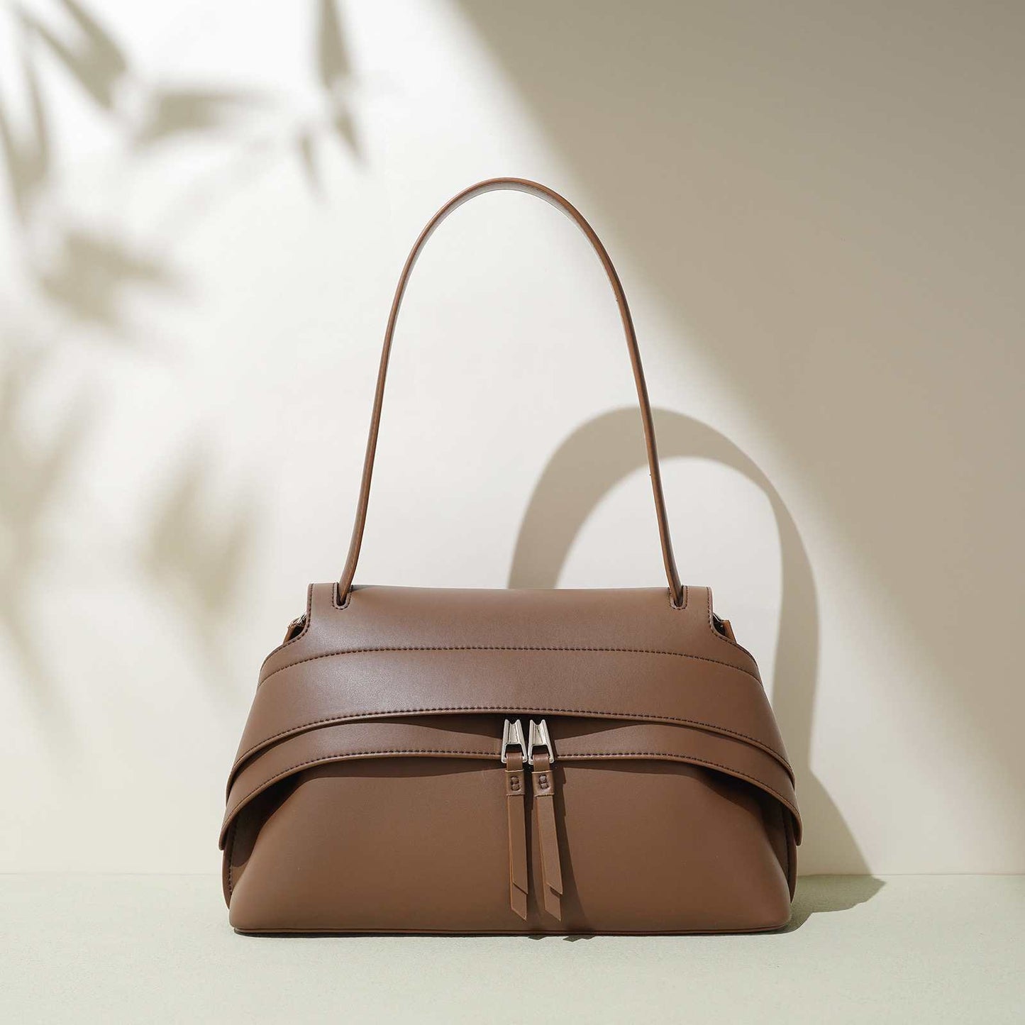 Women's Simple Fashion Trendy Design Saddle High-grade Fine Grain Leather Shoulder Bags