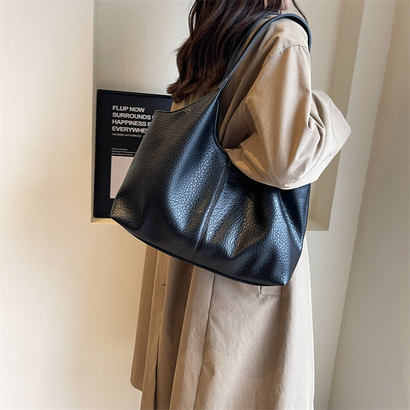 Women's Retro Commuter Fashion Niche Underarm High-grade Large Tote Bag