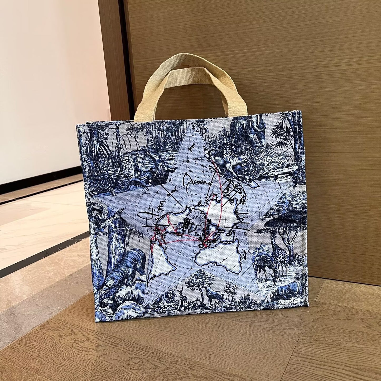 Popular Series Straw Overseas Version Large Makeup Bag